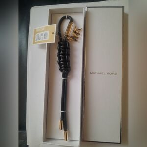 New Michael Kors Knoted Tote/key Charm With Gift Box NWT 8" 1/2